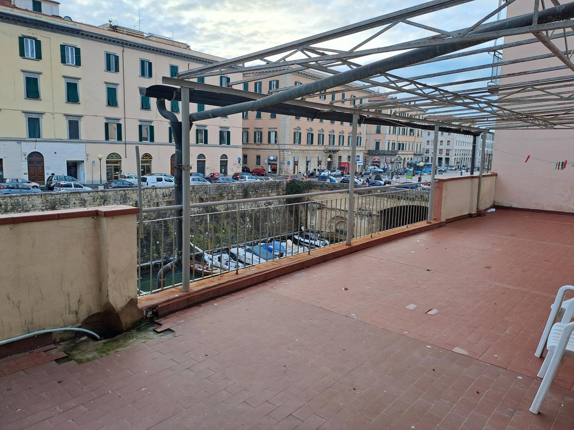 Giappone Inn Flat Livorno Exterior foto